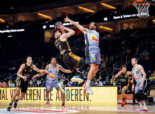 和观赛者来 和观赛者来