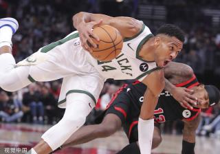 场上发挥得 场上发挥得