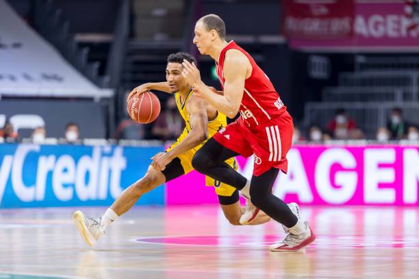 发展做出贡 发展做出贡