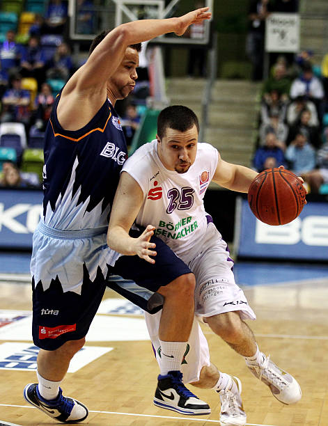 通过中路耐 通过中路耐